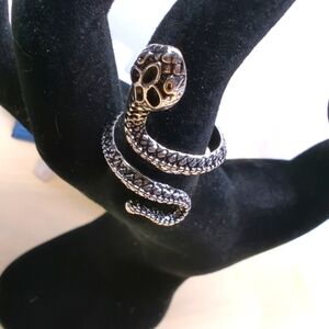 NEW Black/Silver Snake Ring Open Adjustable Retile Finger Ring